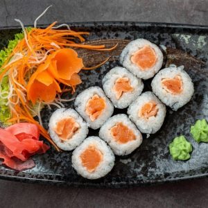 M2. Maki Füstölt lazac (8db)