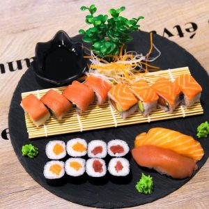 S3. Sake szett