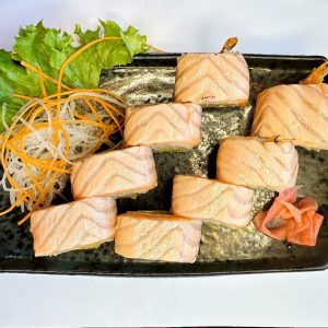 I3. Füstölt lazac uramaki (8db)